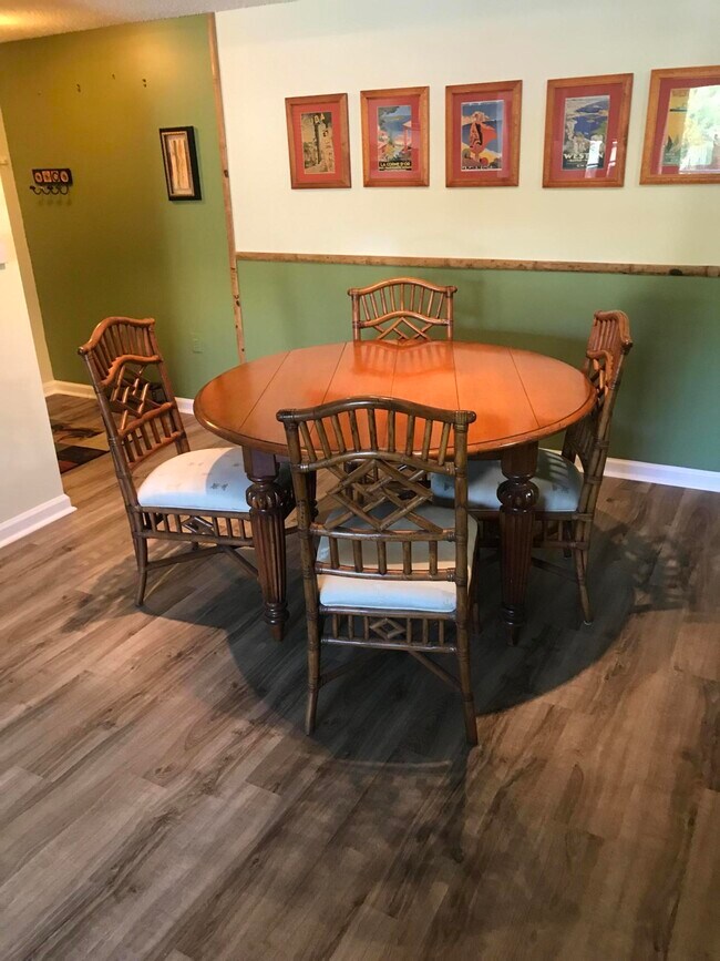 Building Photo - 236 Village Blvd