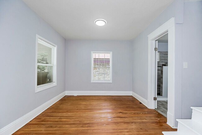 Building Photo - Charming 3-Bedroom Home with Modern Comfor...