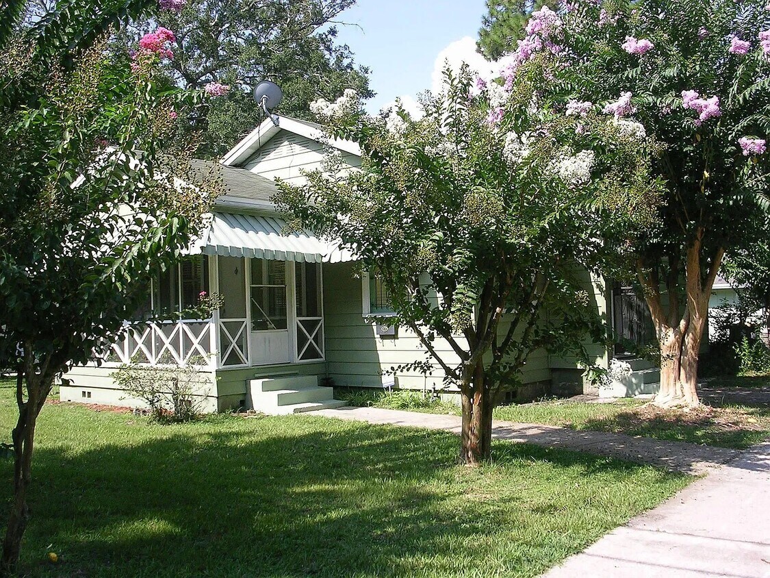 Primary Photo - 2652 Merwyn Rd