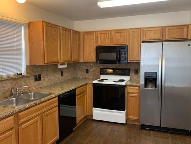 Building Photo - Beautiful 3 bedroom 2 bath Denton TX