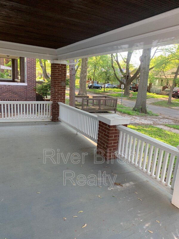 Foto del edificio - 428 W Cook St