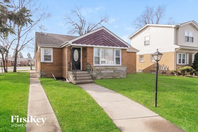 Building Photo - 15519 Gouwens Ln