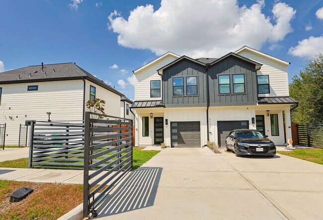 Building Photo - 3126 Erica Ln
