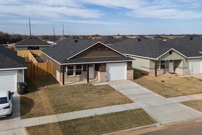 Foto del edificio - Gorgeous 3-Bed, 2-Bath Home on Tombstone Rd – Available May 8th