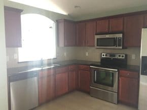 Foto del edificio - 12301 Canyon Blvd