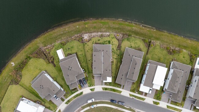 Building Photo - 10044 Ballast Dr