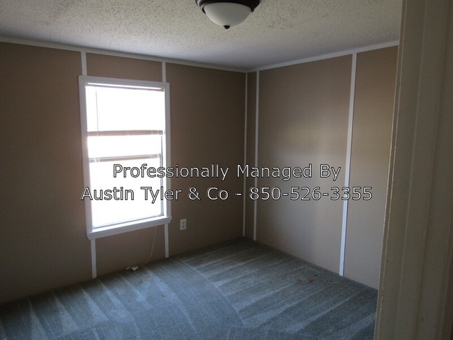 Building Photo - 2829 J R Dr