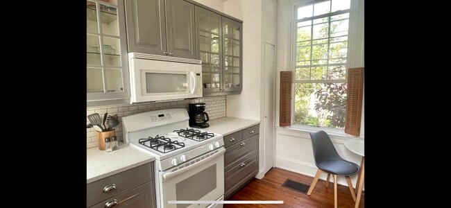 Building Photo - 4271 Fergus St