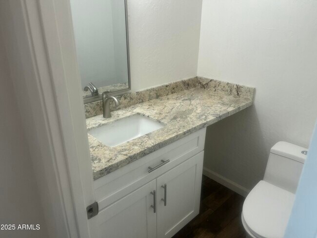 Foto del edificio - 3823 N 81st Ave