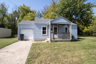 Building Photo - 911 Rangeline St