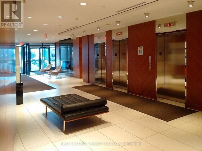 Photo du bâtiment - 9 Valhalla Inn Rd