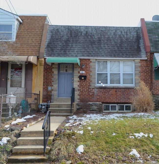 161 Fronefield Ave, Linwood, PA 19061 Apartment for Rent in Linwood