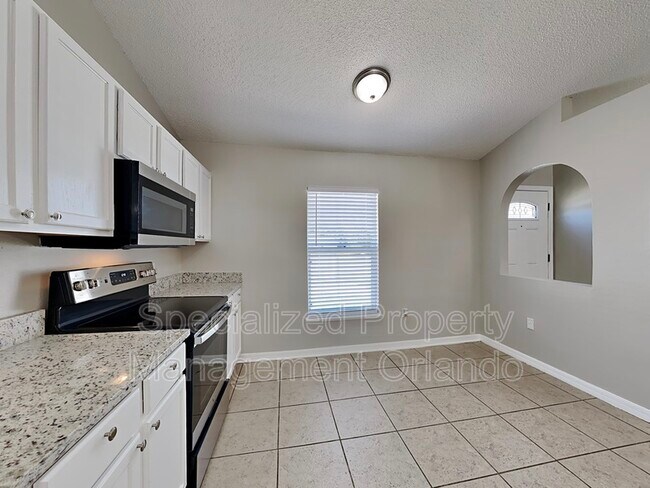 Building Photo - 1861 Manitoba Ct