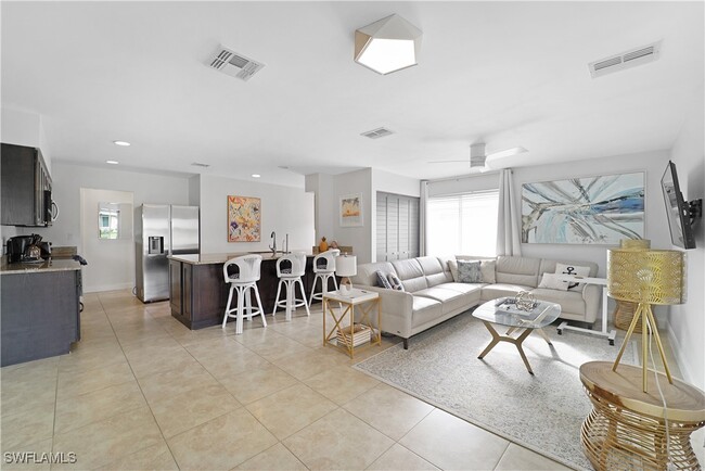 Foto del edificio - 564 107th Ave N