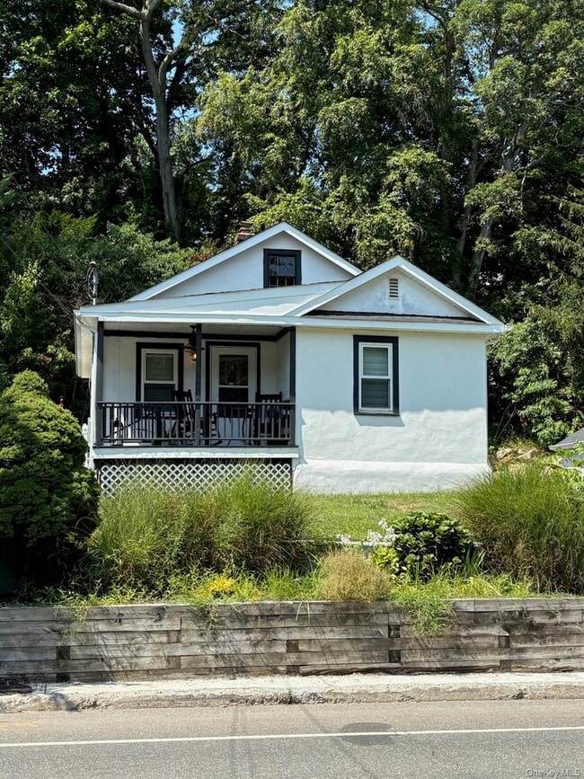 Building Photo - 79 Waterside Ave