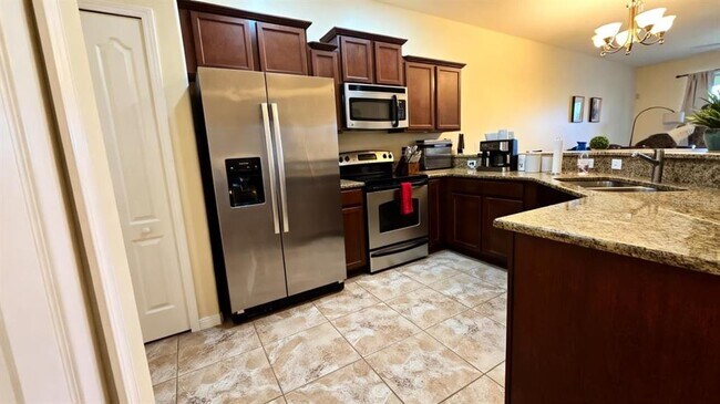 Foto del edificio - 4085 Shadetree Ln