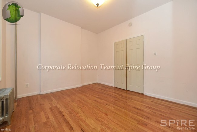 Building Photo - 2338 31st Ave
