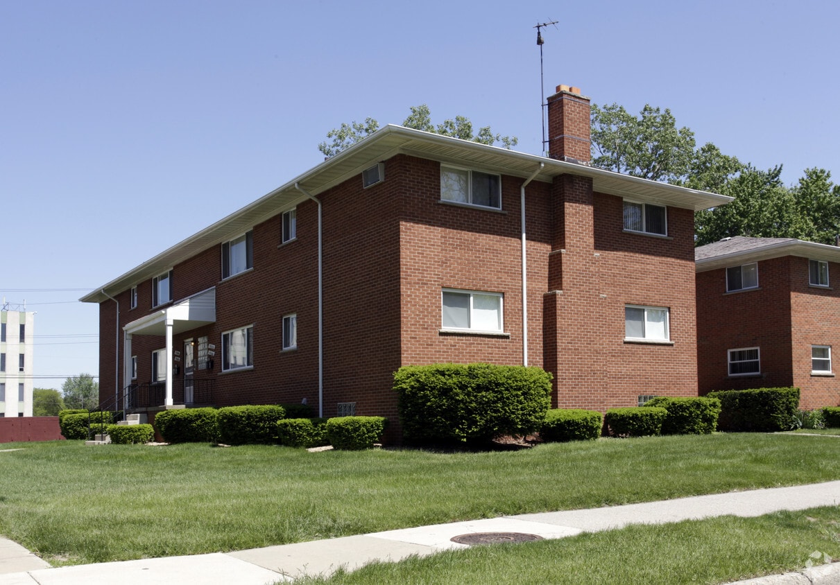 Oak Park Gardens Apartments in Oak Park, MI