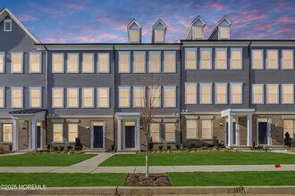 Building Photo - 16 Barton Ave