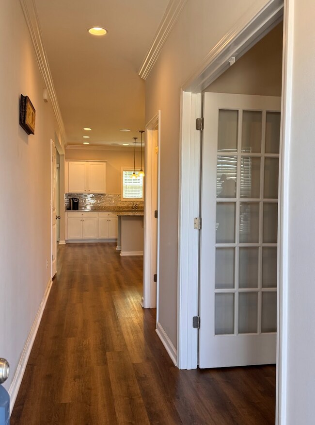 Foto del edificio - 320 Alameda Ln