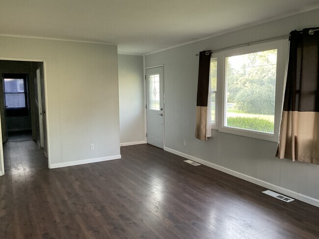 Foto del edificio - 3406 Three Oaks Dr