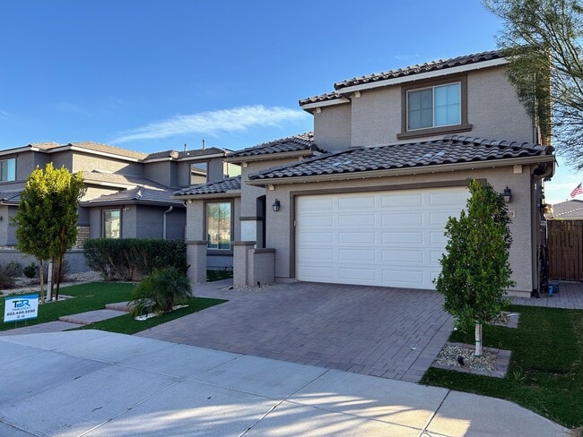 Foto del edificio - 8909 W Missouri Ave