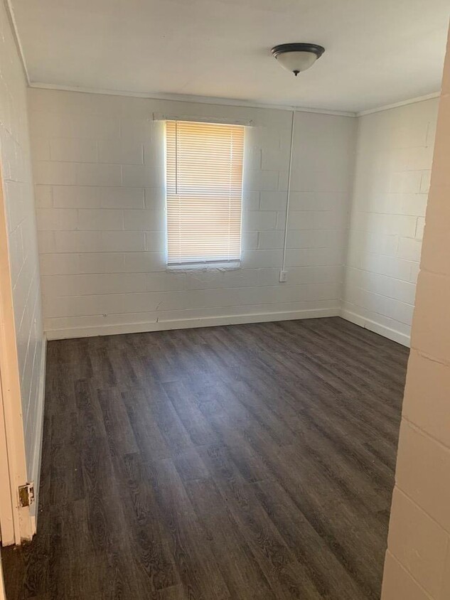 Building Photo - 315 #C Flintside Dr
