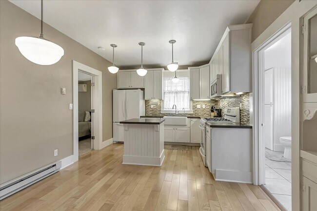 Foto del edificio - 1358 Fremont St