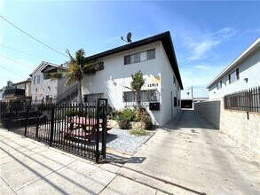 Building Photo - 12915 Doty Ave