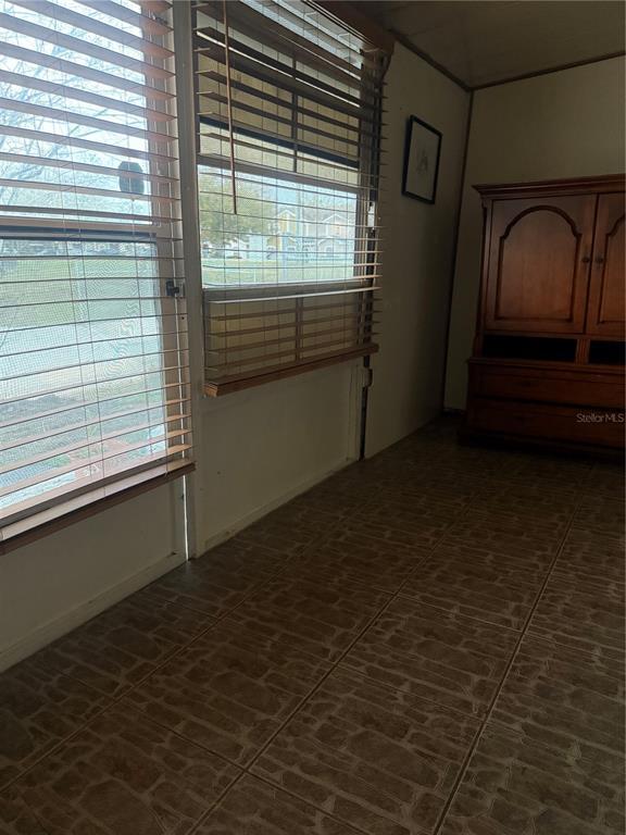 Building Photo - 22 Lake Villa Way