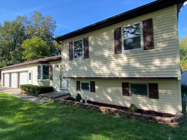 Foto del edificio - 339 Woodcock Dr