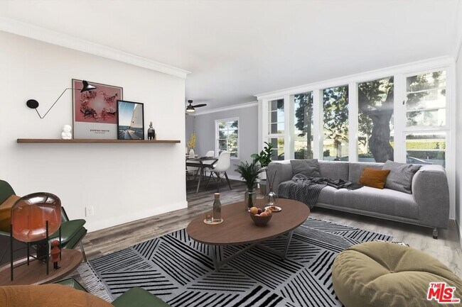 Foto del edificio - 5022 Clinton St