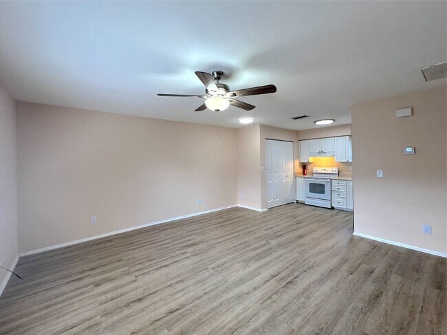 Foto del edificio - Charming 2 Bedroom, 1 Bath Duplex in Fort ...