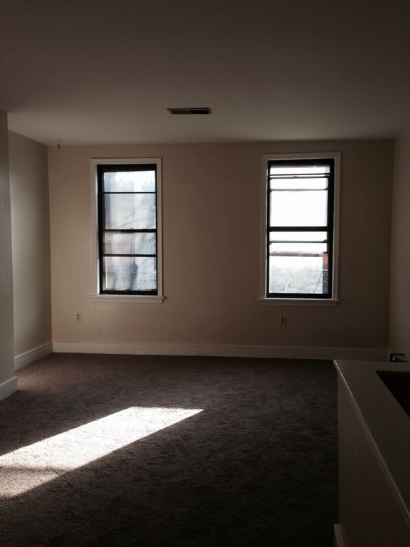 Foto principal - 2315 South St