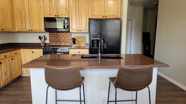 Foto del edificio - 15460 Canyon Gulch Ln