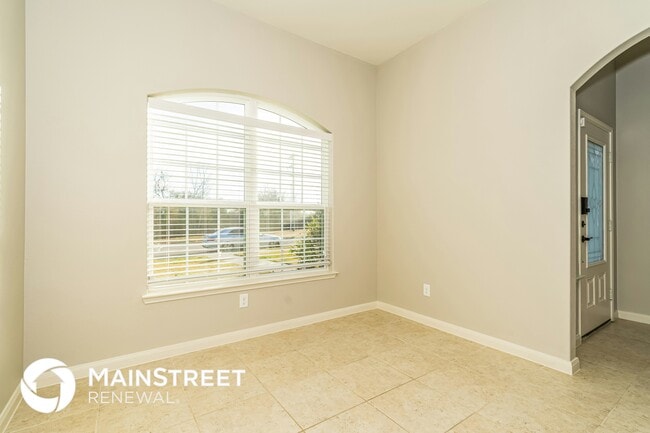 Building Photo - 527 Shady Meadow Ln