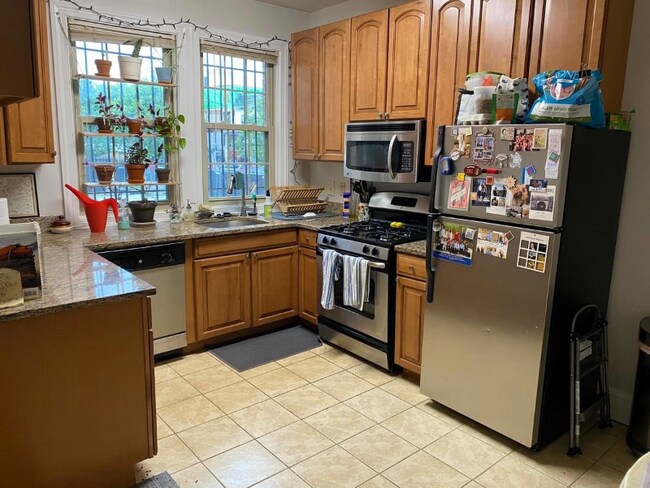 Foto del edificio - 1111 Lamont St NW