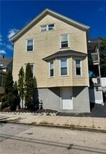 Building Photo - 329 Plainfield St