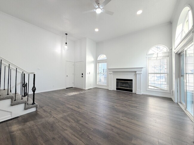 Foto del edificio - 15613 W 90th St