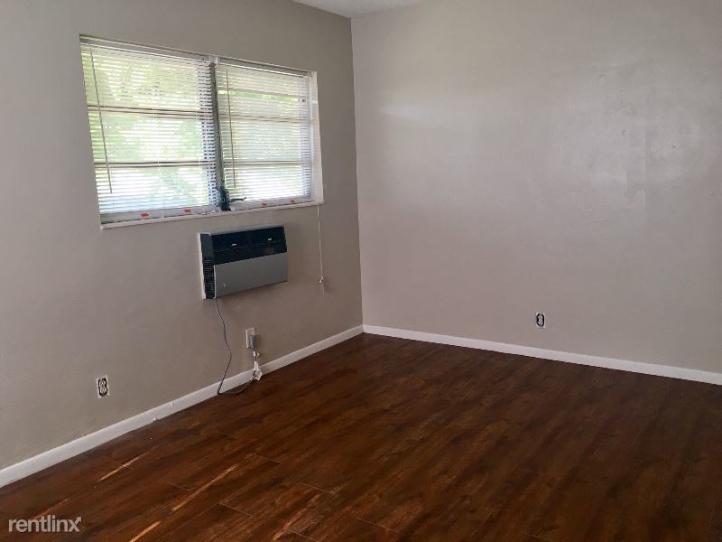 Primary Photo - 1 br, 1 bath Apartment - 1908 NE 4 st