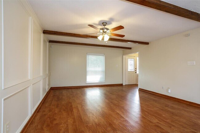 Foto del edificio - 1030 Cascade Creek Dr