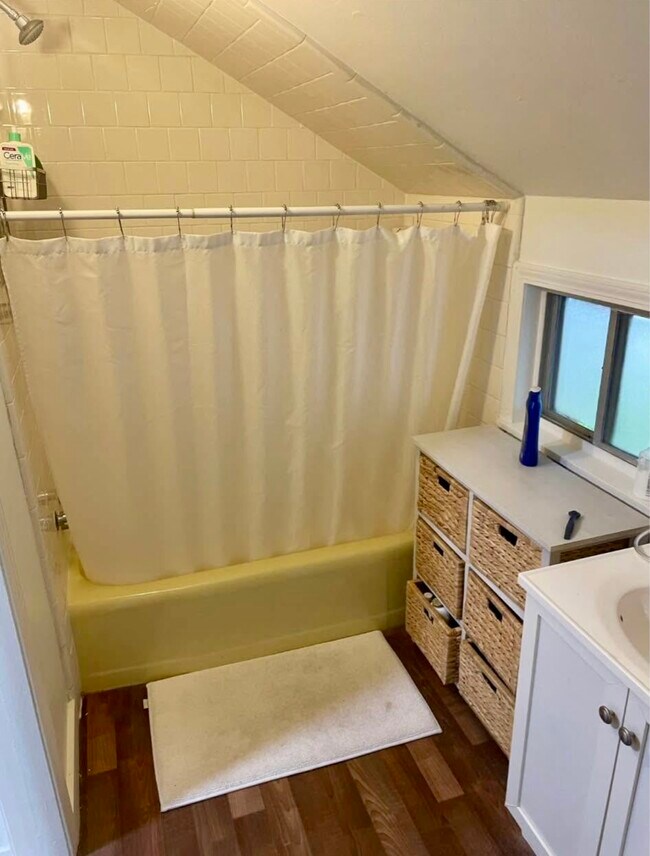 Foto del edificio - 57 N Reed Ave