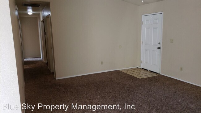 Building Photo - 1445 Cottage Pl