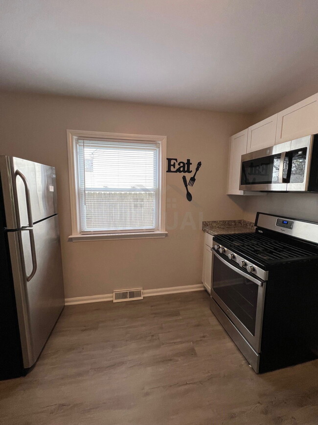 Foto del edificio - 28273 Schram St