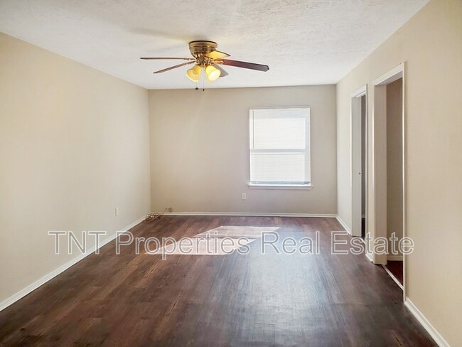 Photo - 304 Manuel Dr Apartment