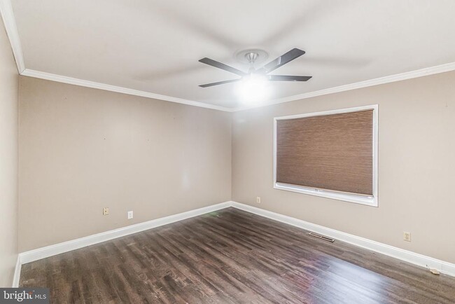 Building Photo - 1208 Aquia Dr