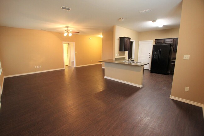 Foto del edificio - 19401 King Ranch Dr