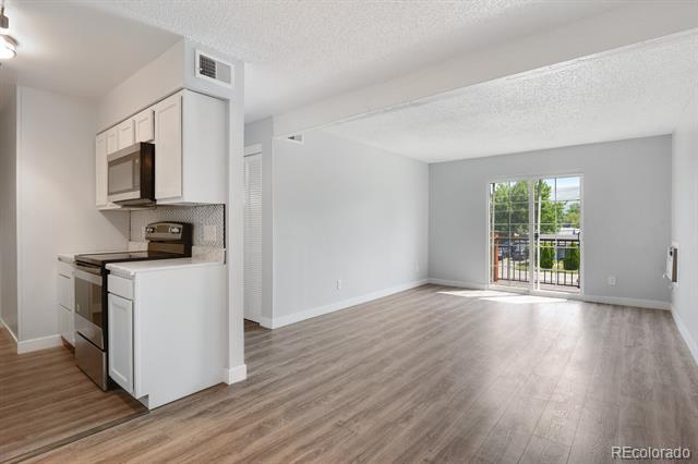 Building Photo - 16359 W 10th Ave