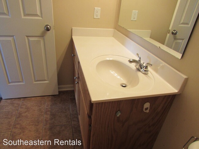 Building Photo - 4 br, 2 bath House - 2320 Tolkien Ln