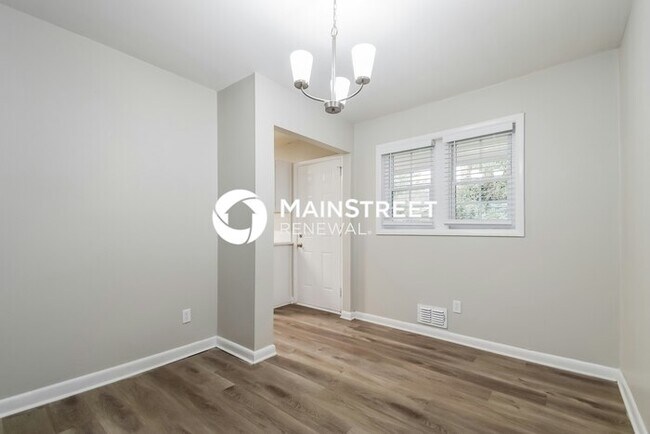 Building Photo - 4 Bedroom Pet-Friendly Home in Decatur, GA with Main Street Renewal